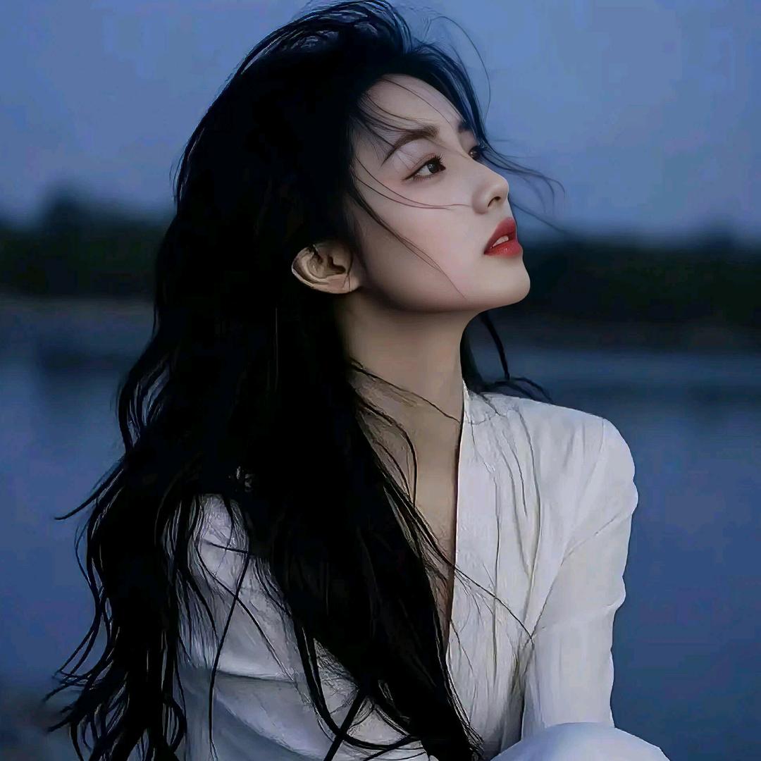 @馨馨穿搭衣橱