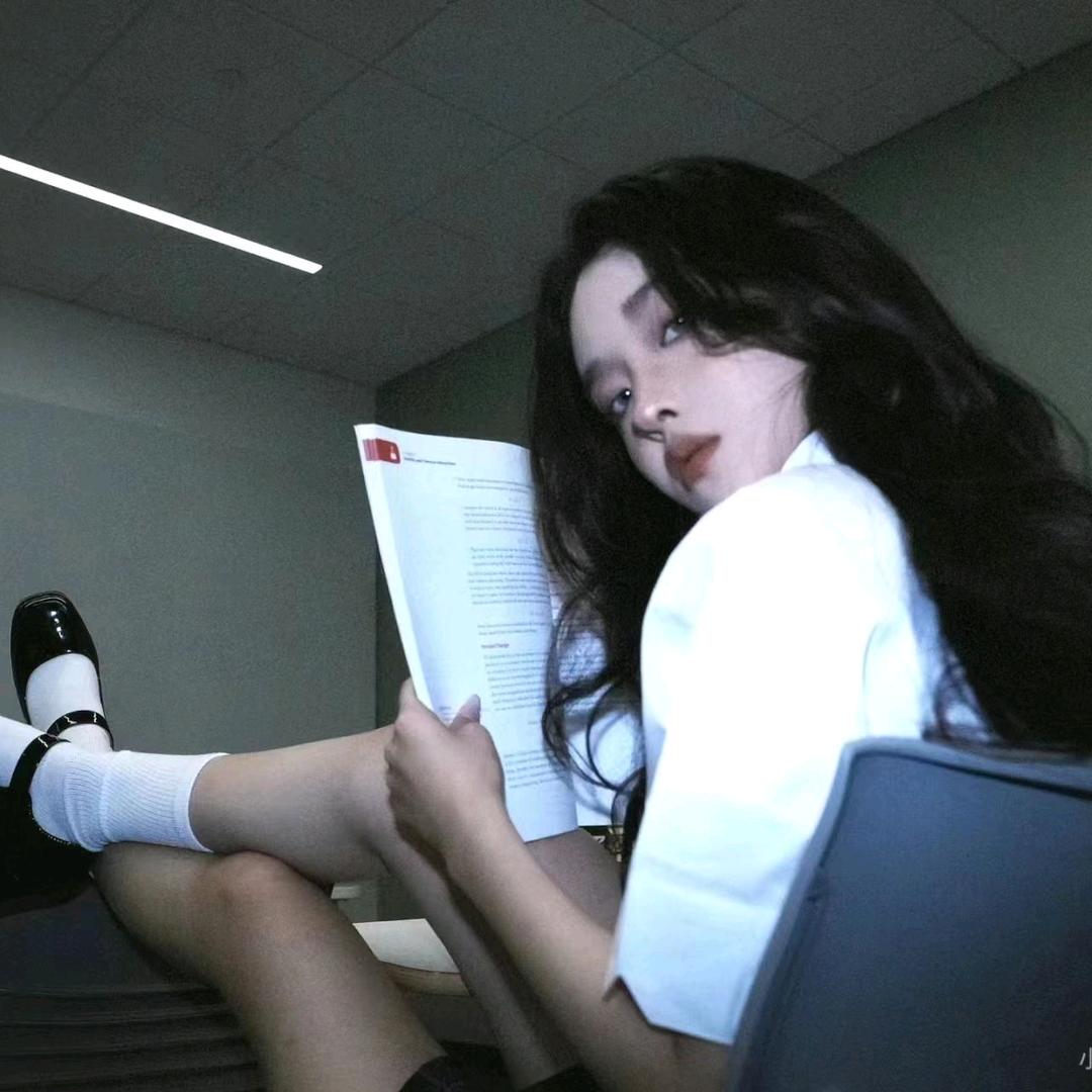 小瑶胃胀气👀