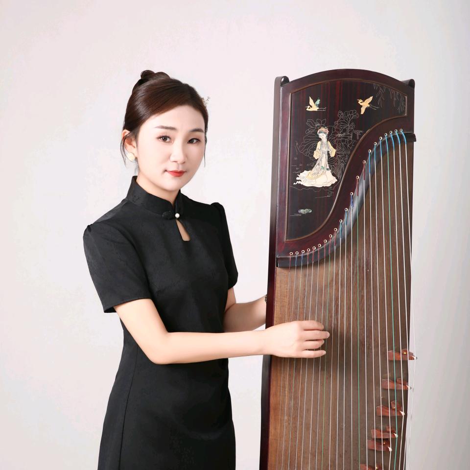 曲周县乐林琴行古筝暴老师