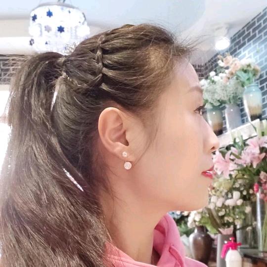 卖鲜花的小姐姐