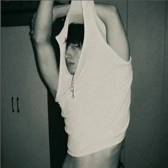 他身上87%是香的