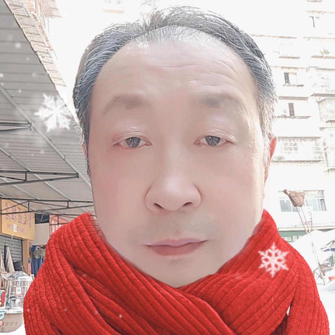 三哥，每天晚上8点开播