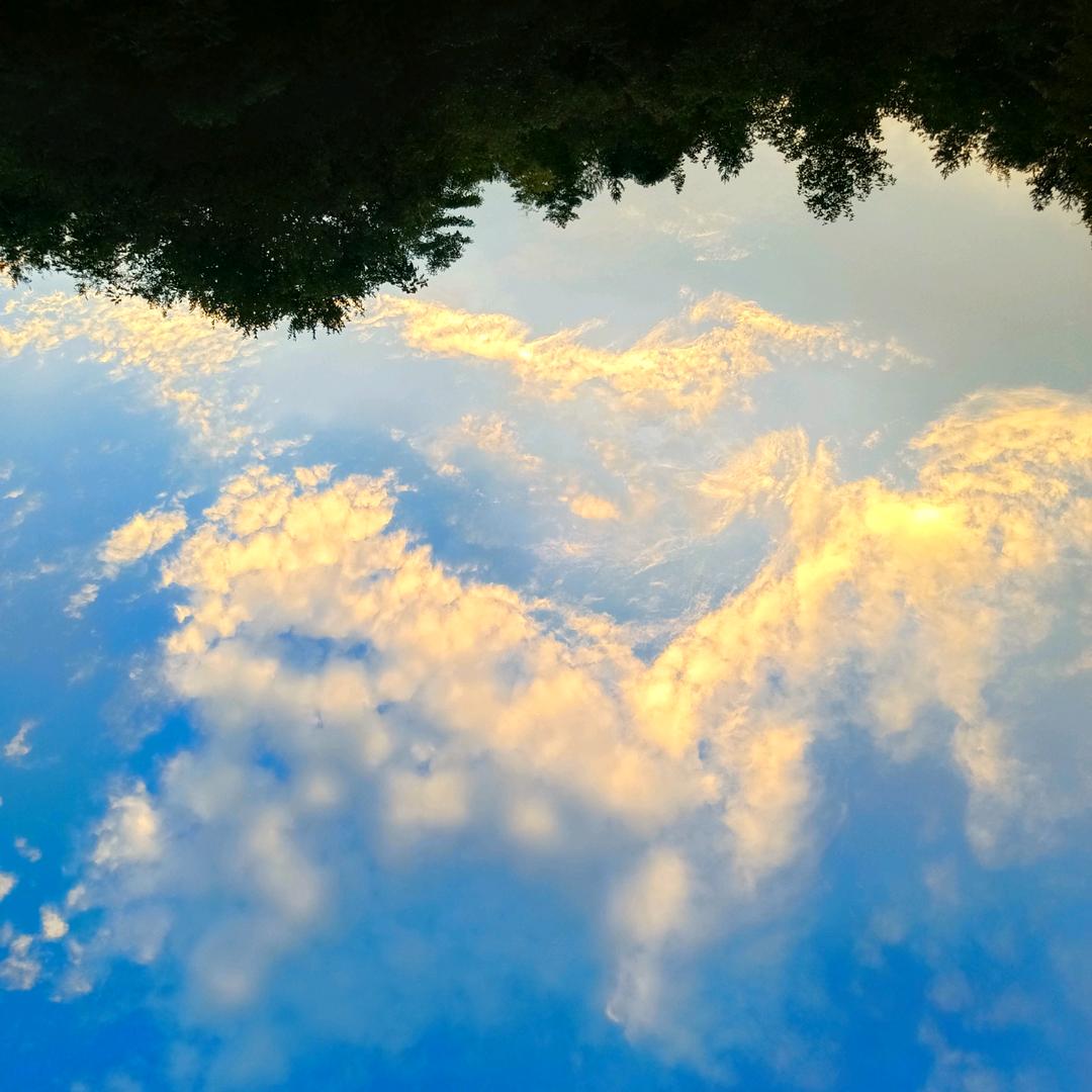 逍遥世外自然闲。