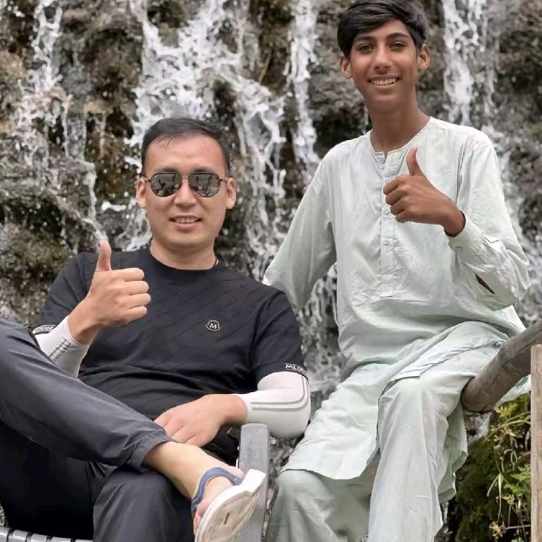 巴铁小飞的故事⭐️正能量