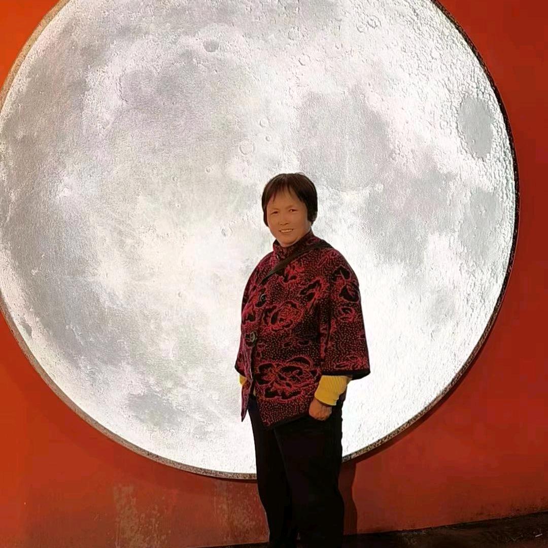 熊秀英
