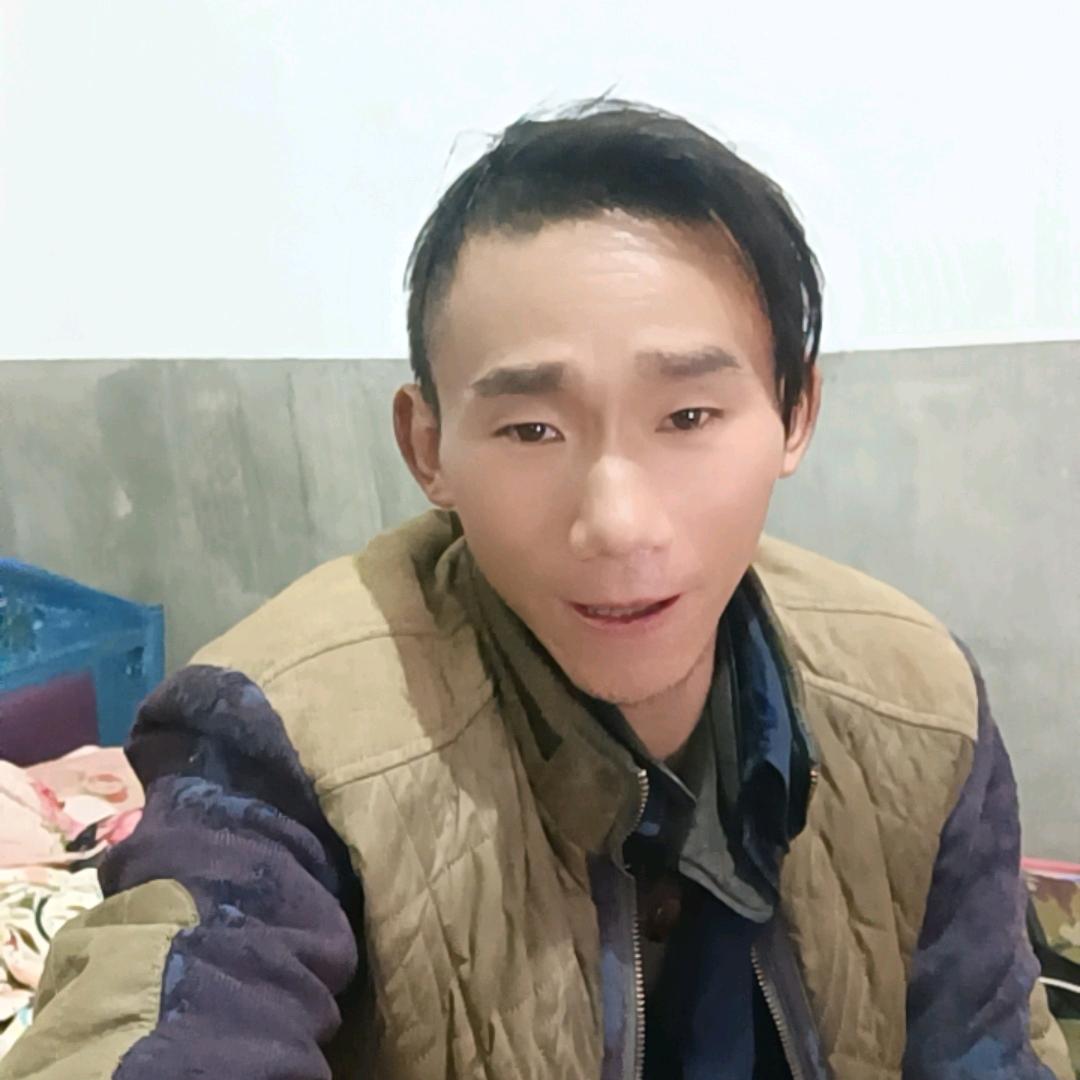 录云哥