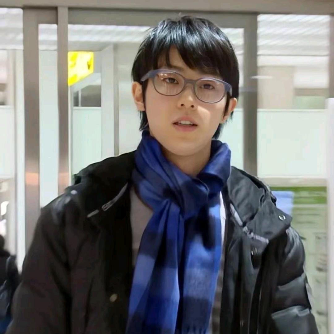 𝒍𝒊𝒈𝒉𝒕弦