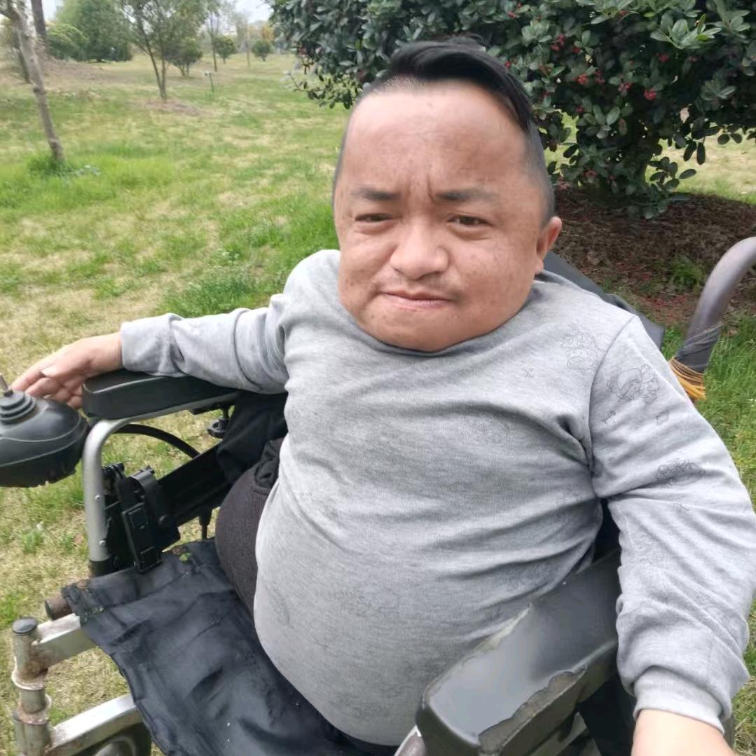 大头娃