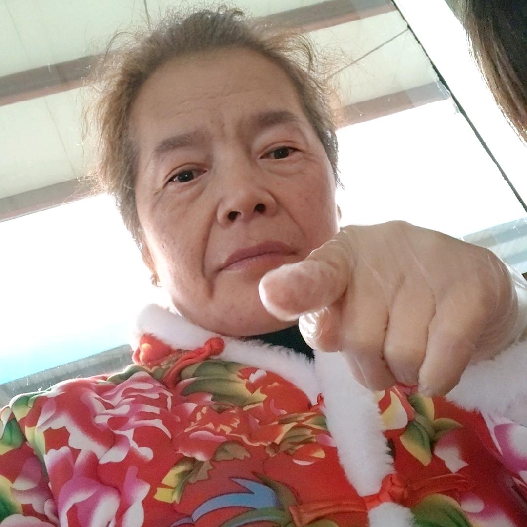 熊童子烟雨果树苗木专卖店