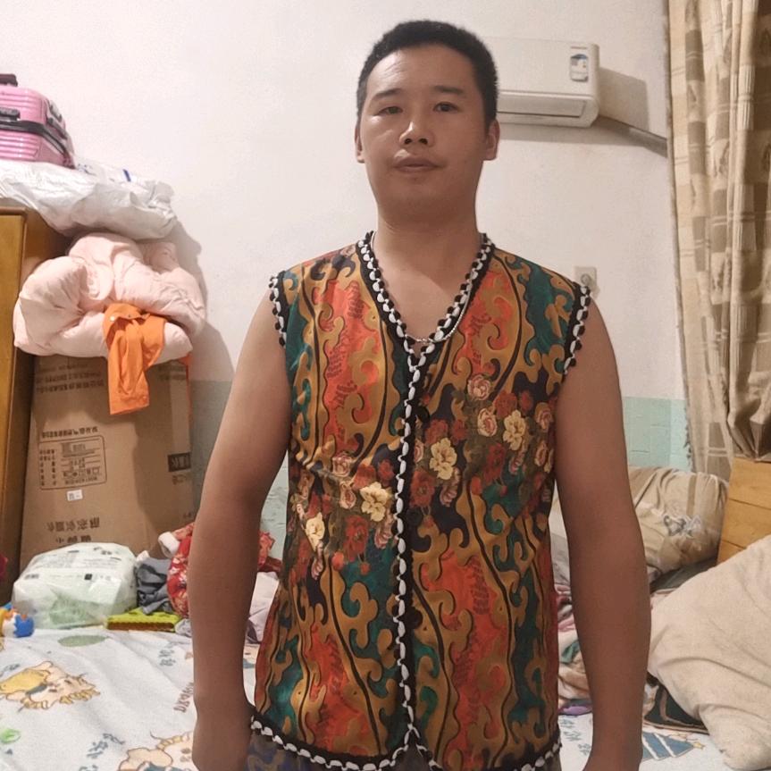 ((开播))找富婆。