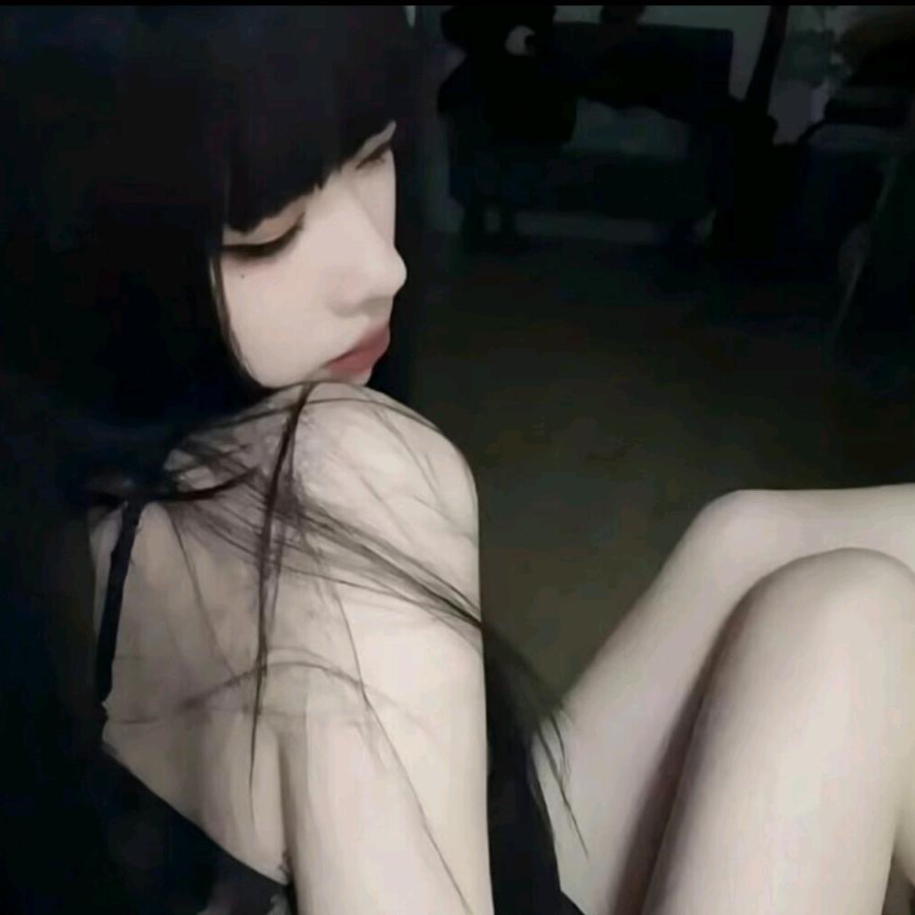 爱吃葡萄👄