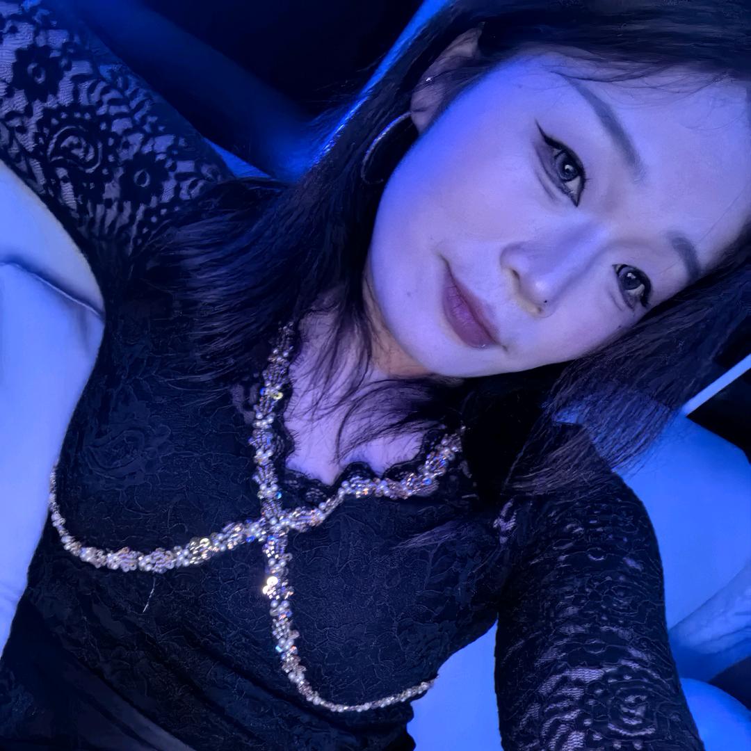 你爱的女人。