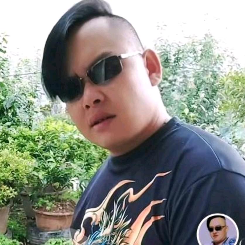 @座山雕@