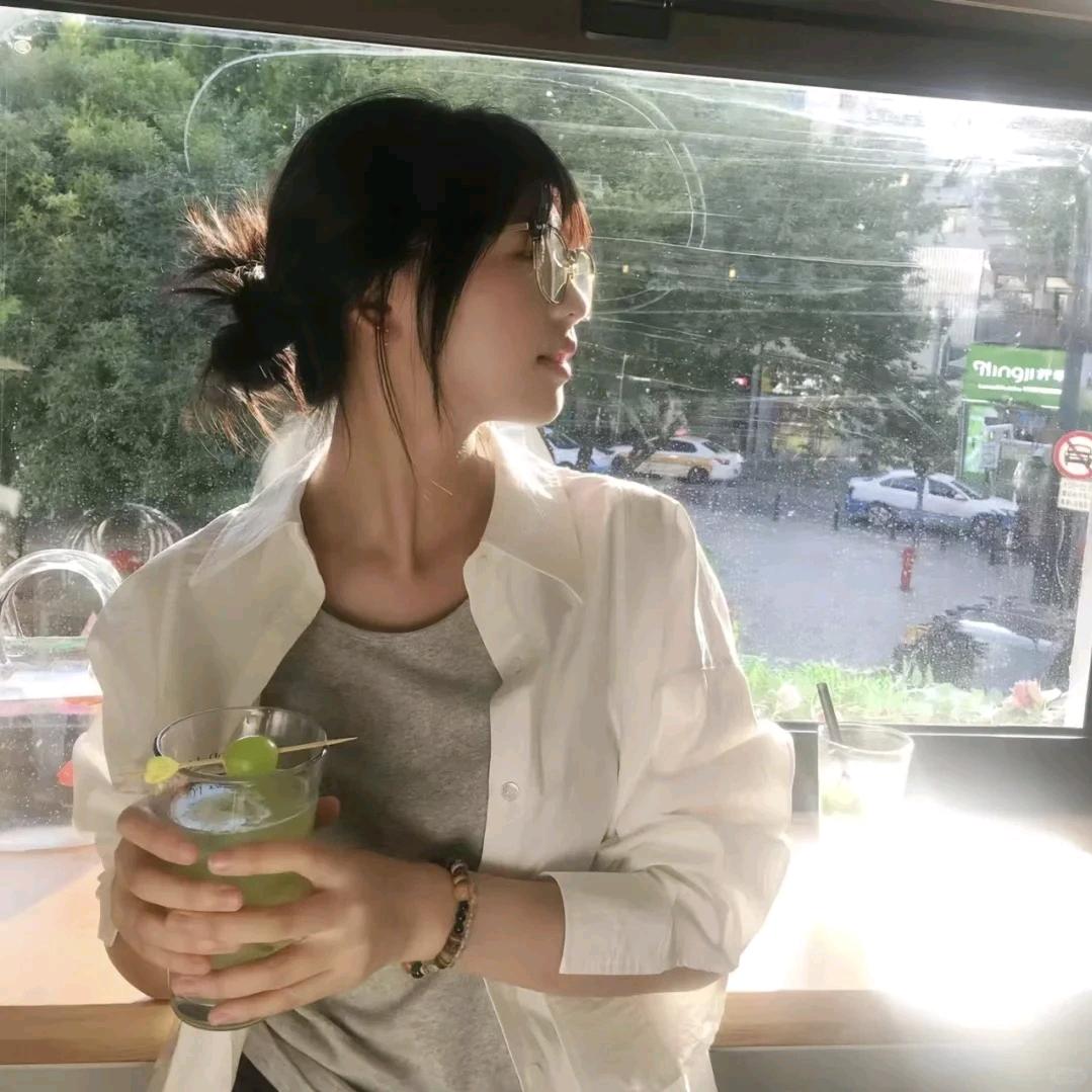 网恋摇牛被录屏威胁50块从此封心不再爱