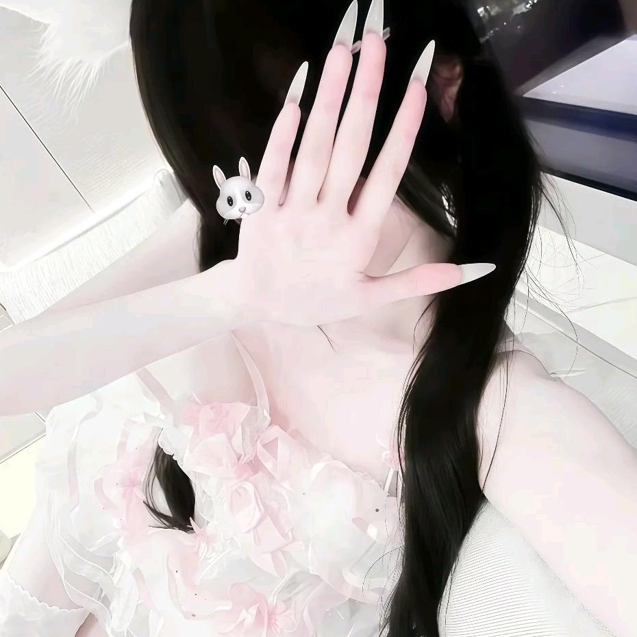 甜甜的小琪💐