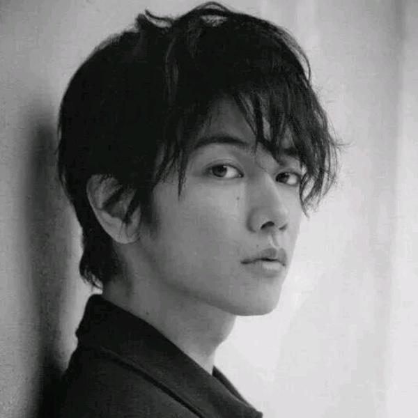 卡夫卡的千纸鹤