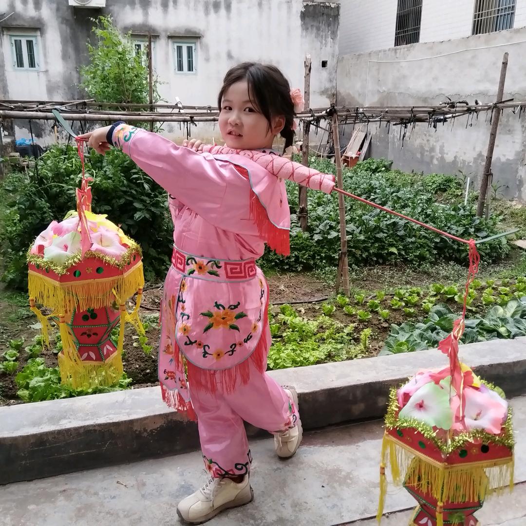 嘿，小鬼。
