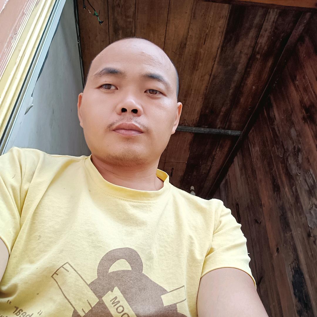 地摊小刘刘