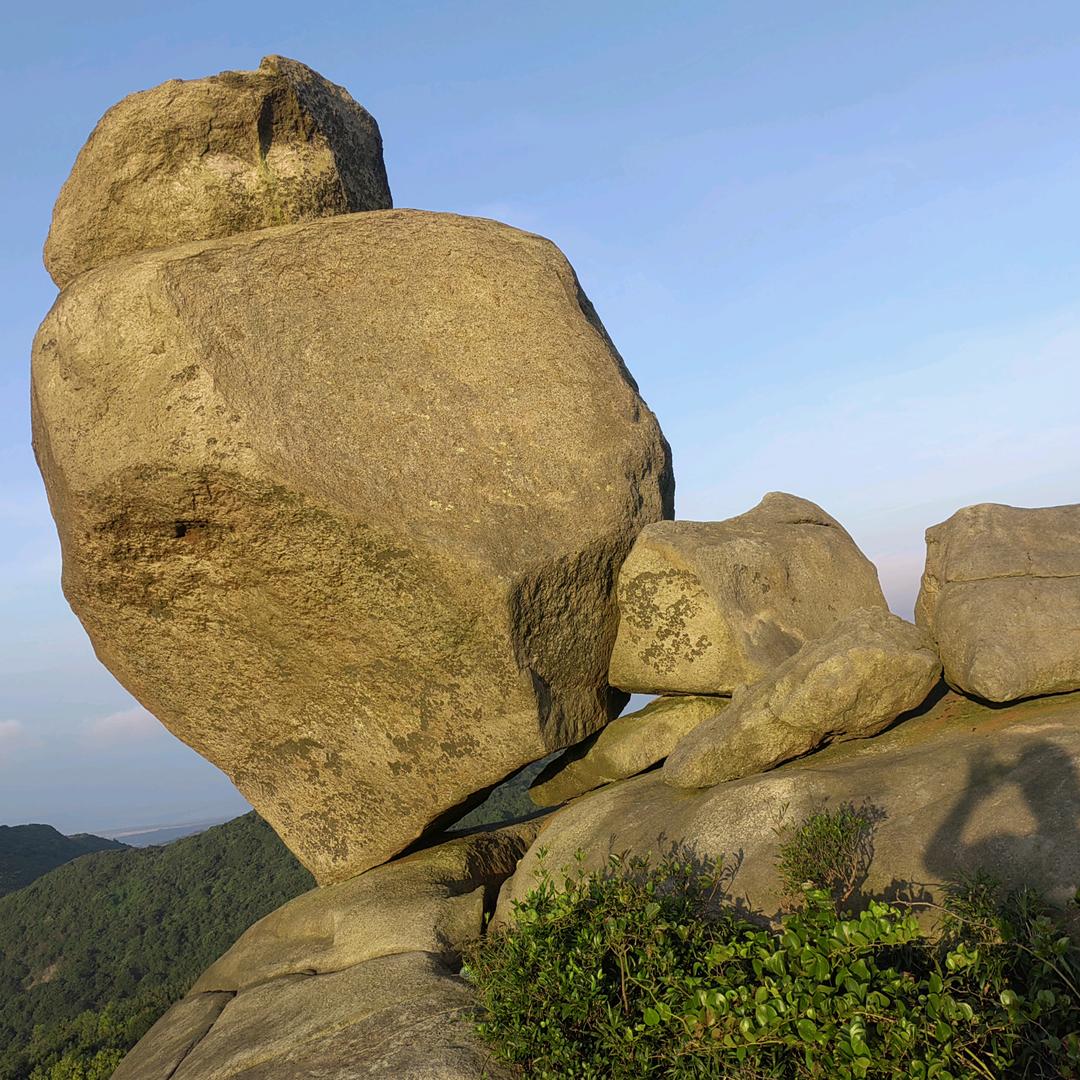 心中的苦不知道对谁说因为我没有靠山