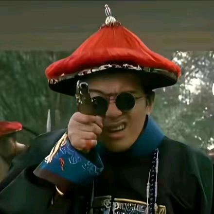 漆黑中的萤火虫