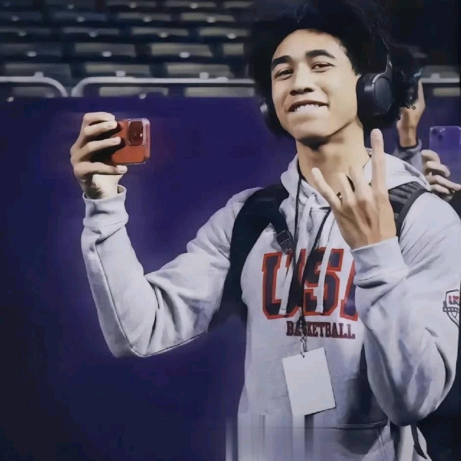 熙雨🕊🇵🇸（见过邓紫棋两次版）