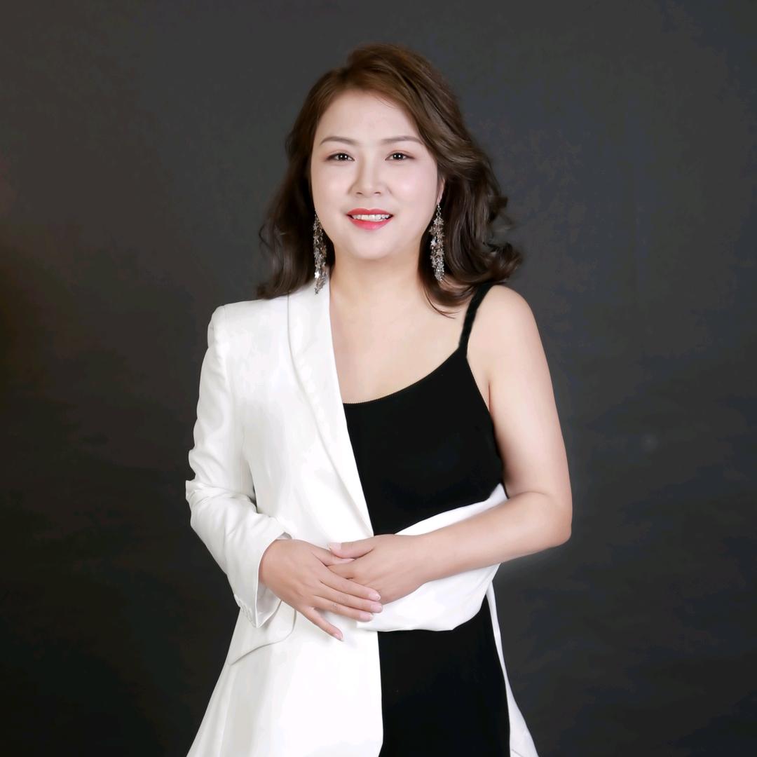 白龙二楼伊人阁美睫美甲纹绣点痣