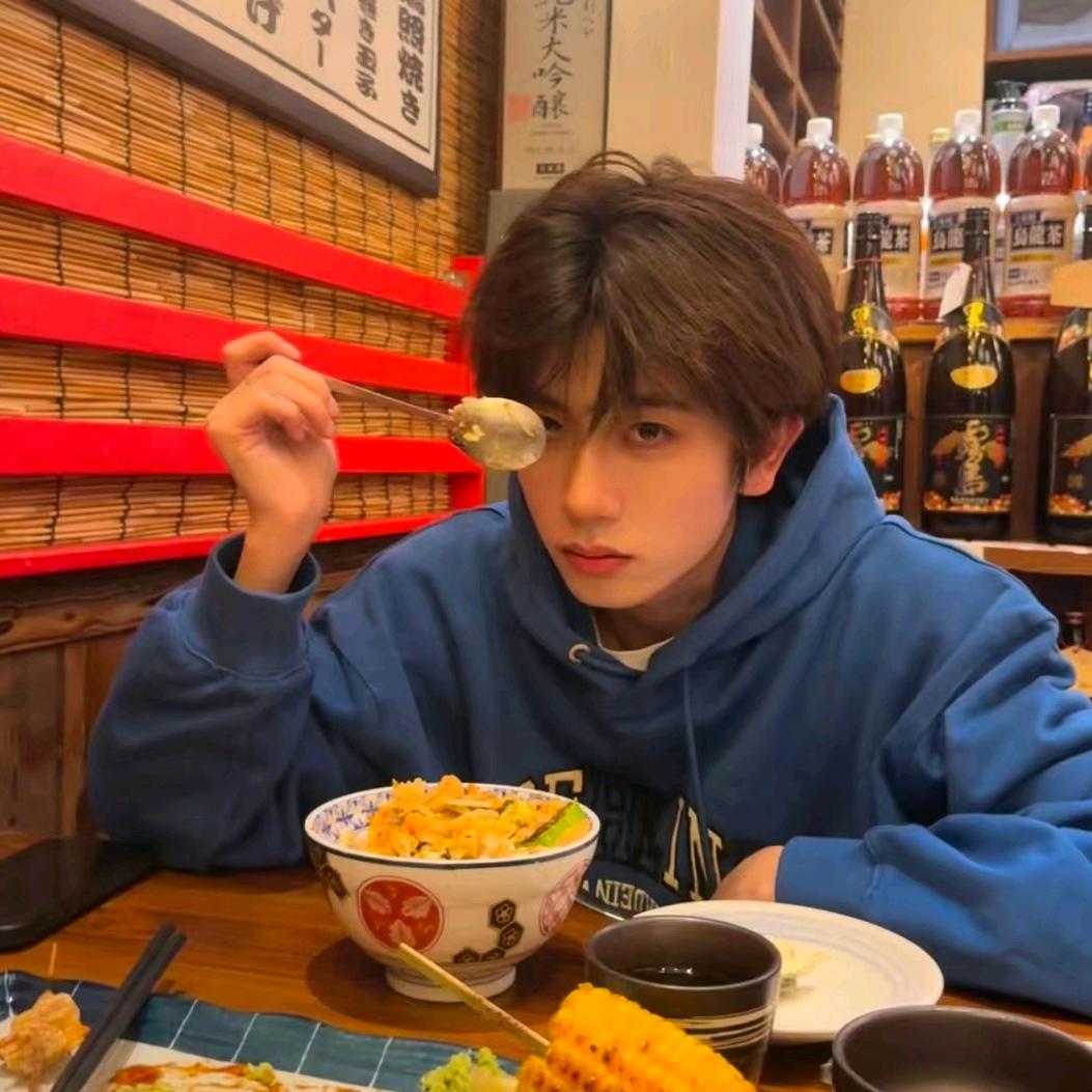 不吃饭会饿死
