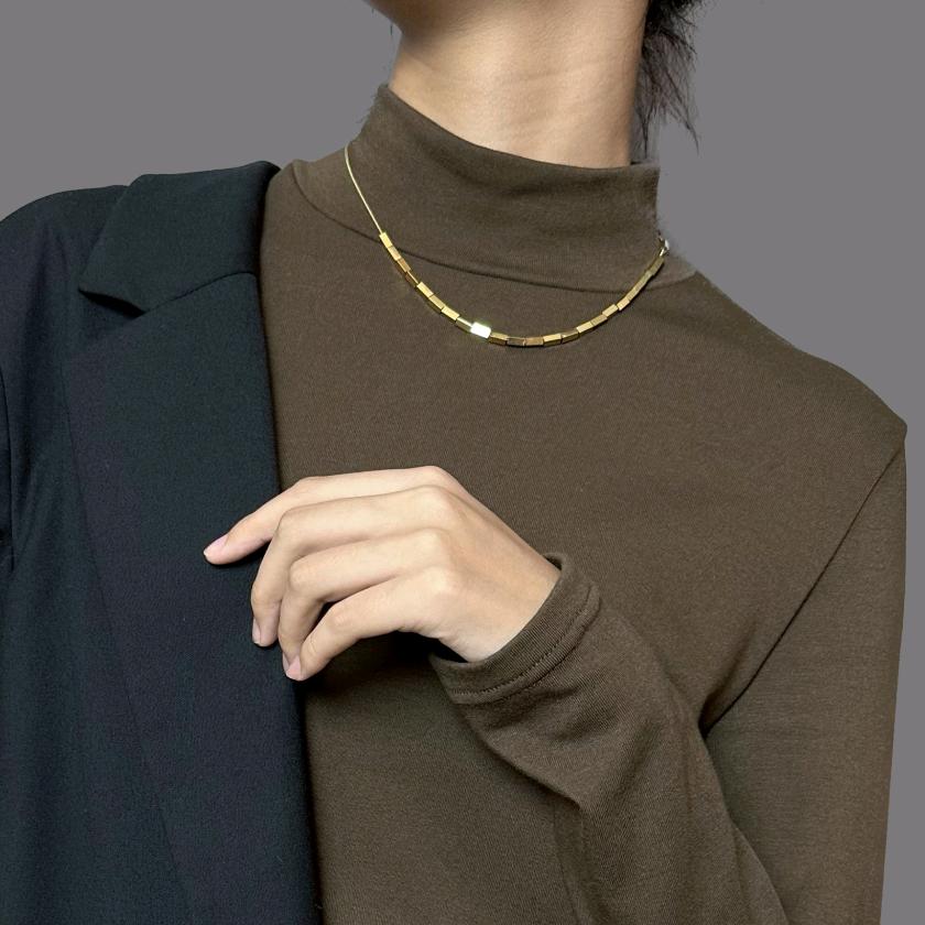 闪闪定制服饰正品德绒打底衫