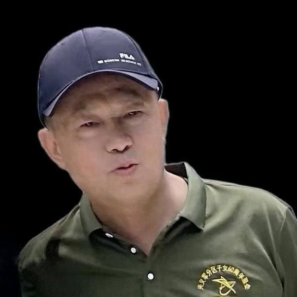 陸       柯