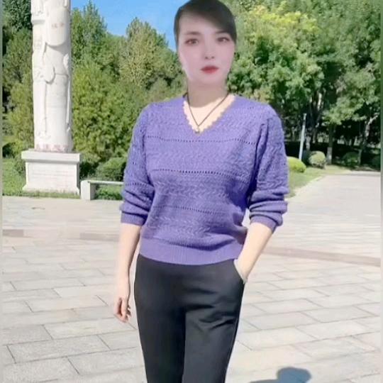 快乐的王奶奶。