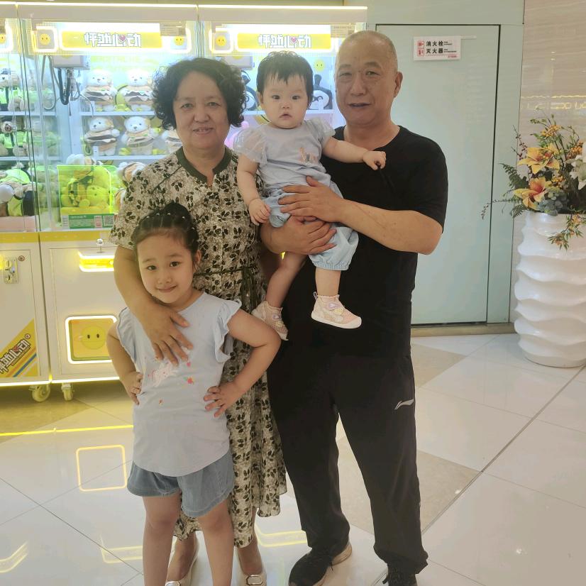 幸福小英姐