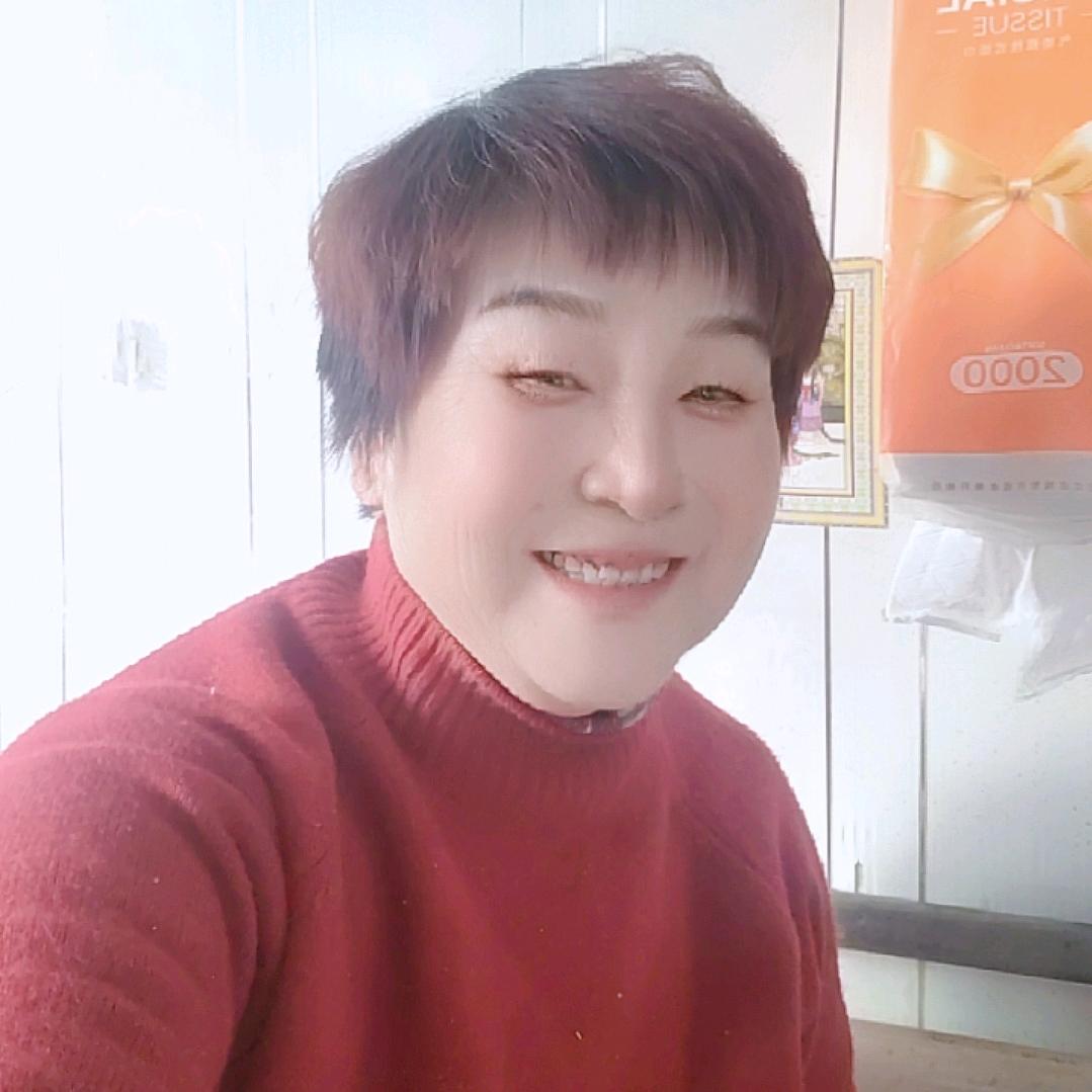 杨麻麻，上午10.40开播。开橱窗了。