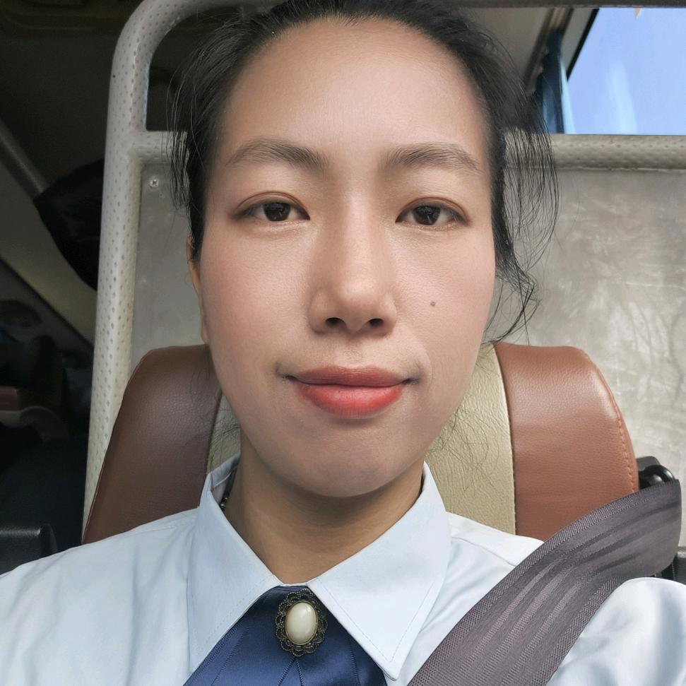 海飞礼仪-小魏（黑妹）