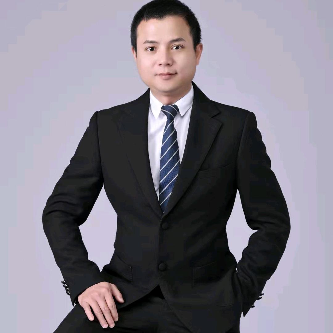 罗森尼娜小何
