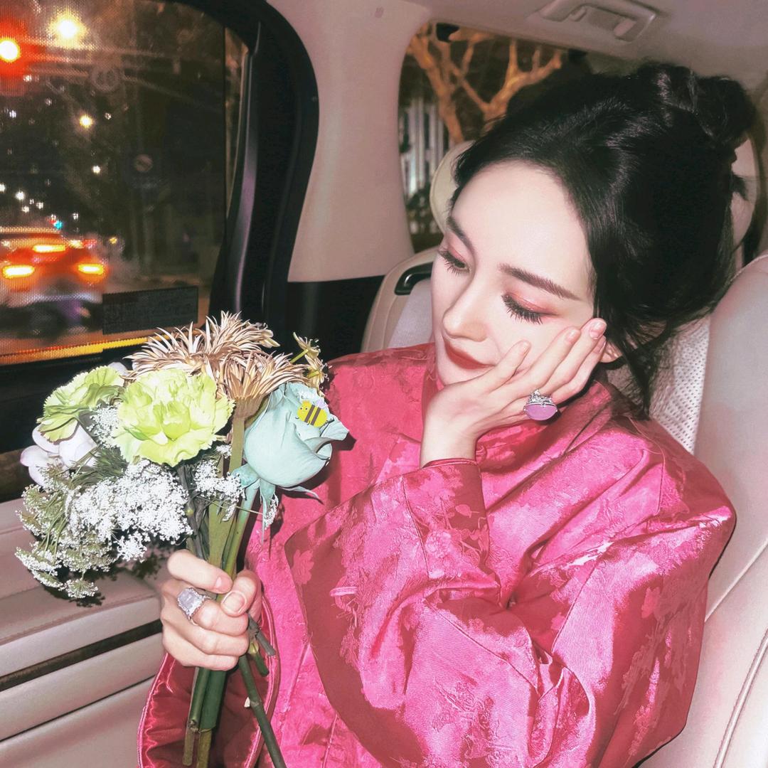 杨幂来啦