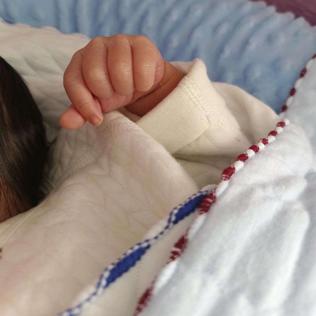 柚宝成长日记（月子中）