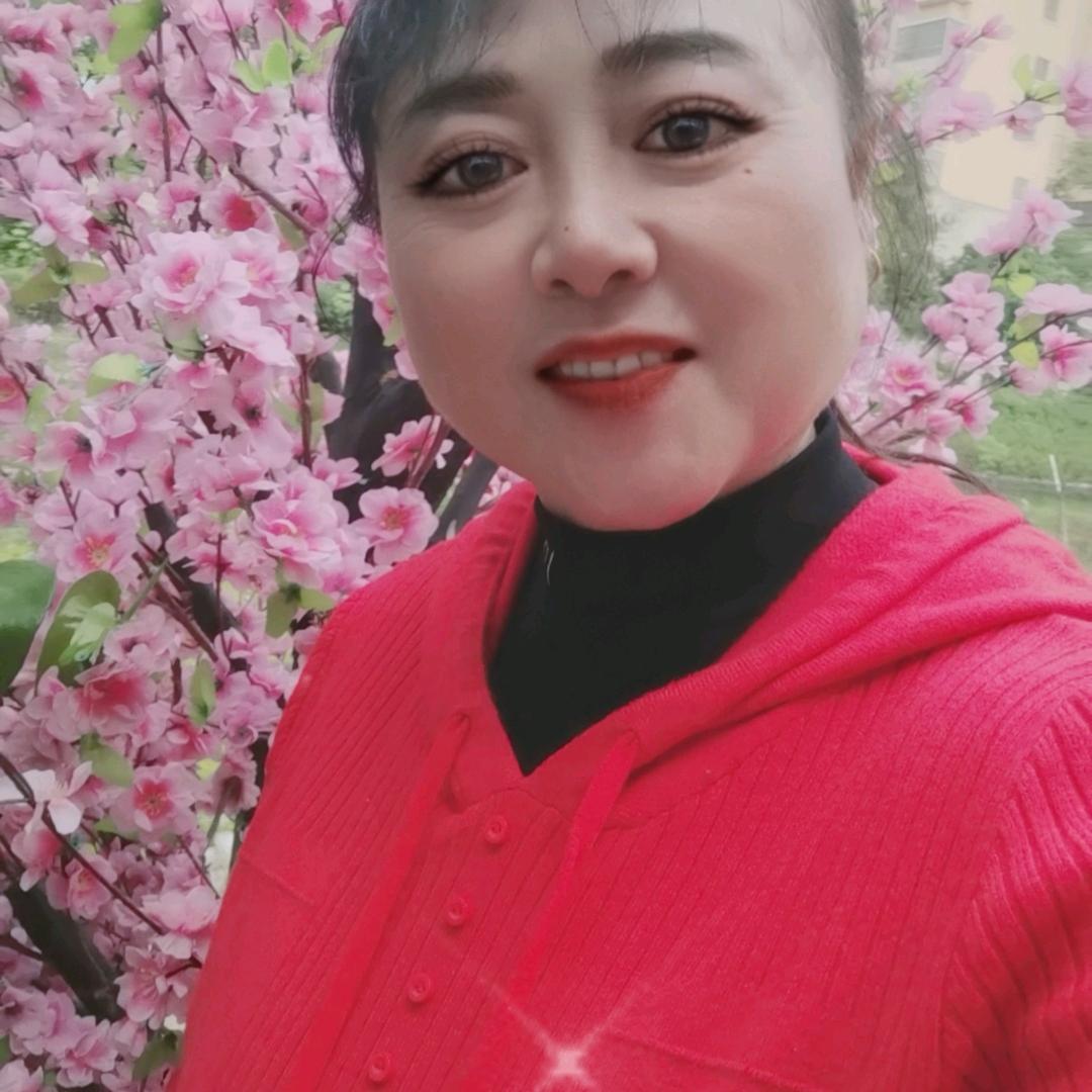 华