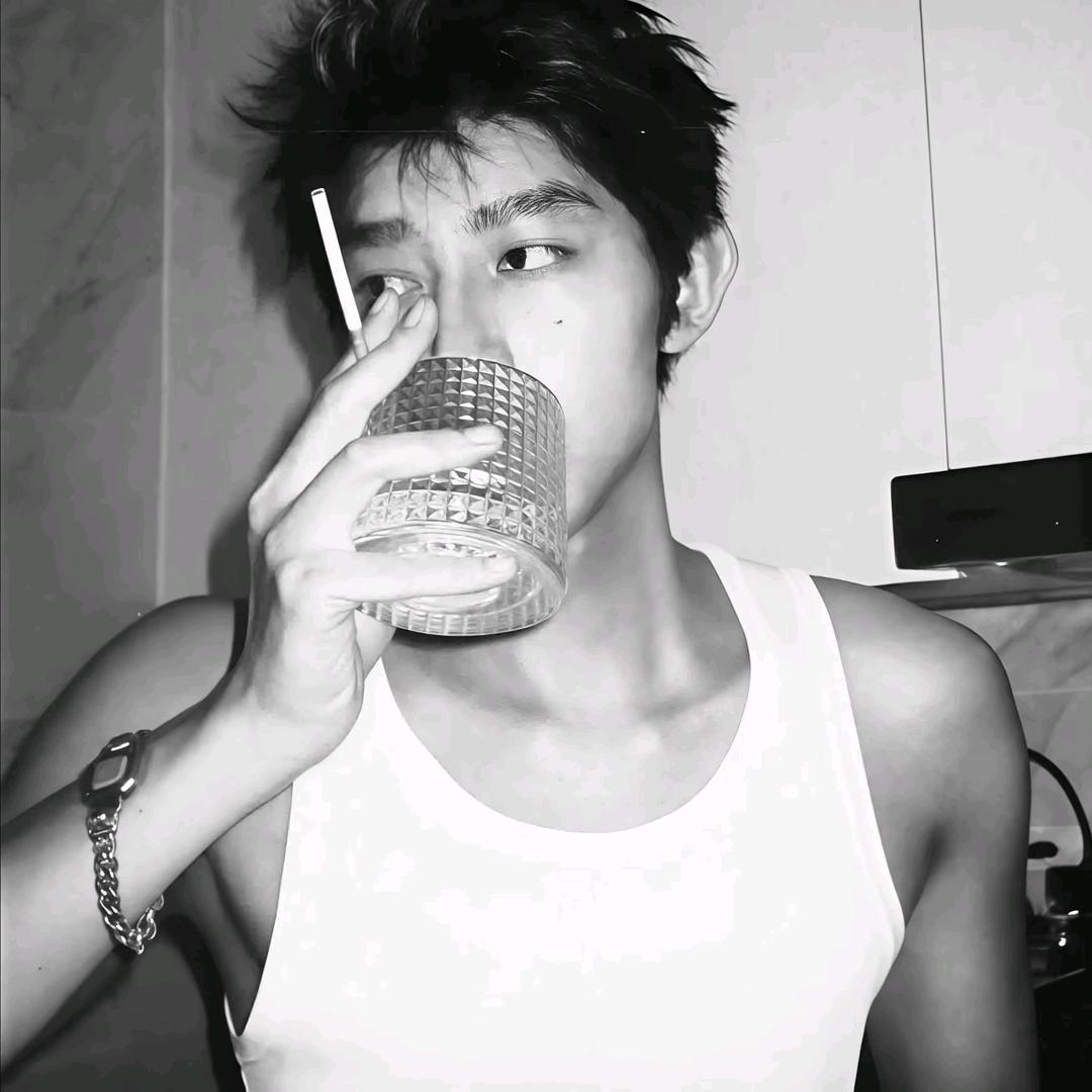 Wes Y.