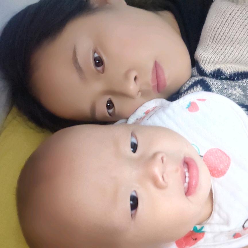 笑不一定是开心，哭是一定很难过