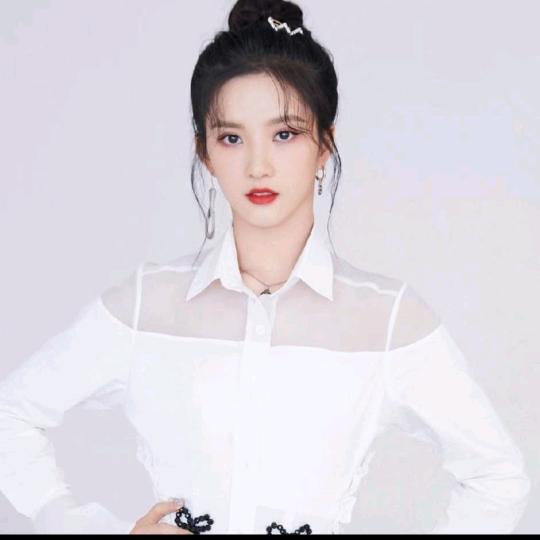 小桃子.