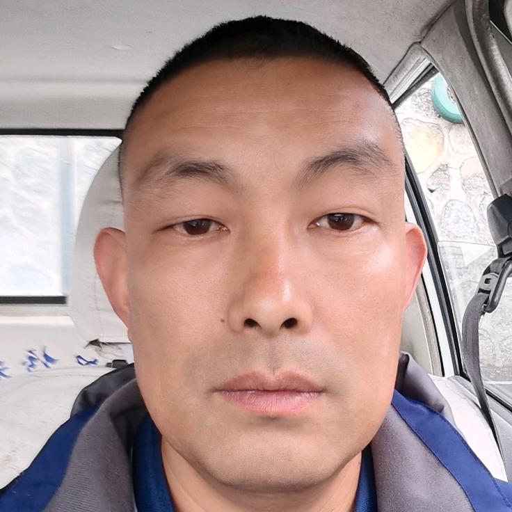 顺达驾校教练陈德阳