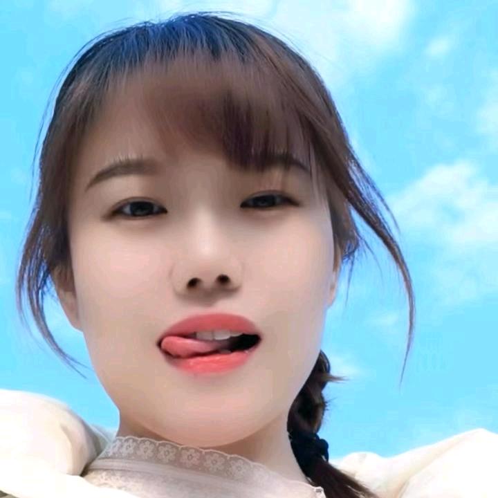 ૮₍°静 静°₎ა