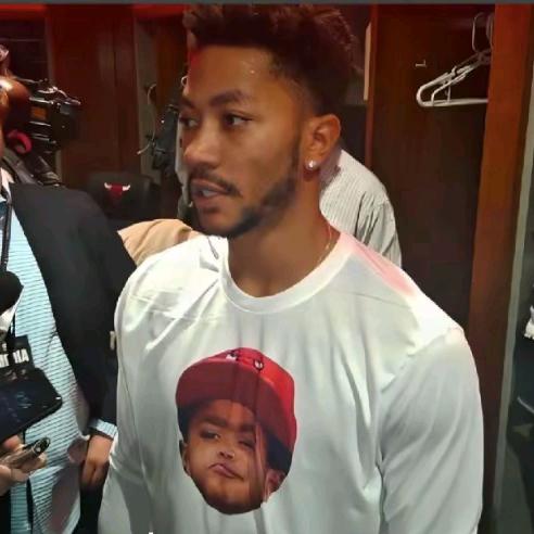 满山猴子我腚最红