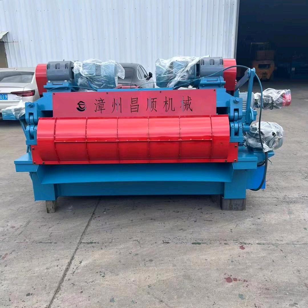 漳州昌顺(OSB)旋切自动化一体机，