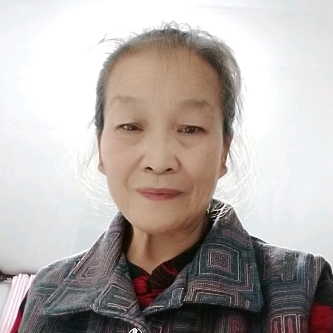 蓝梅泪