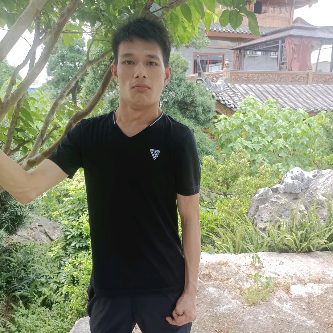 专业摆地摊，关注，回关，是好朋友，