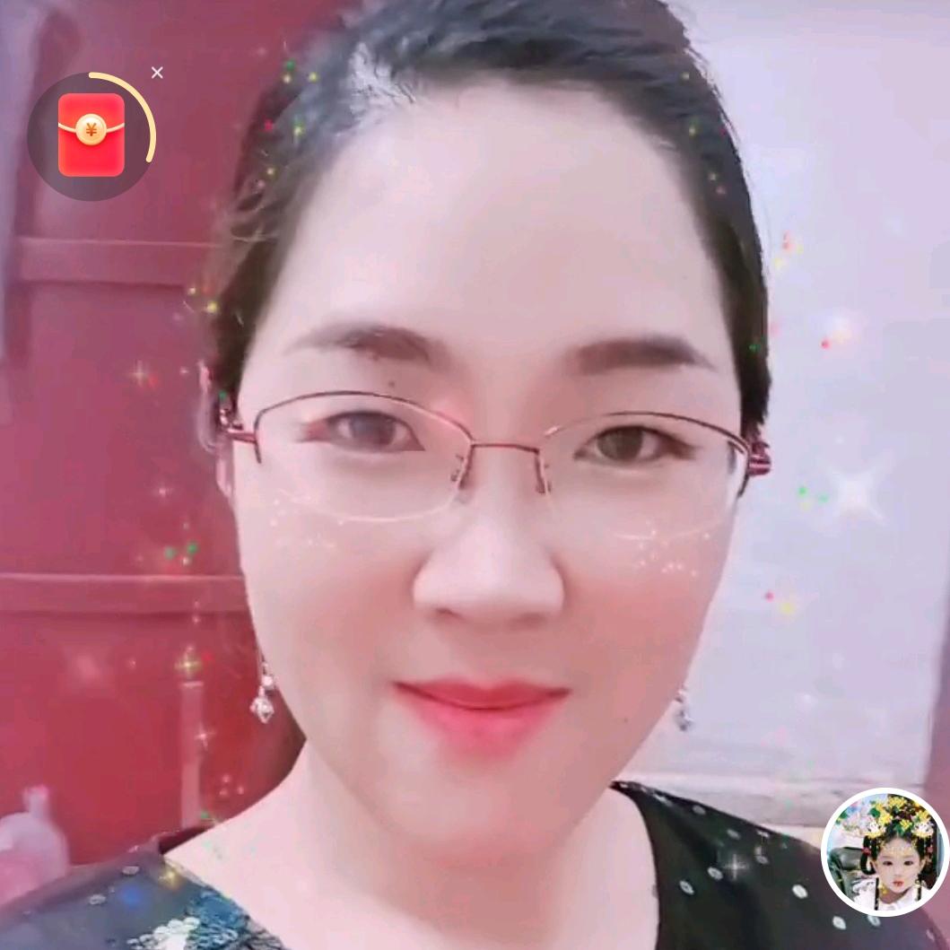 欢心～彩云穿搭