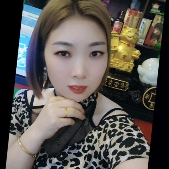 80后饭店芳姐