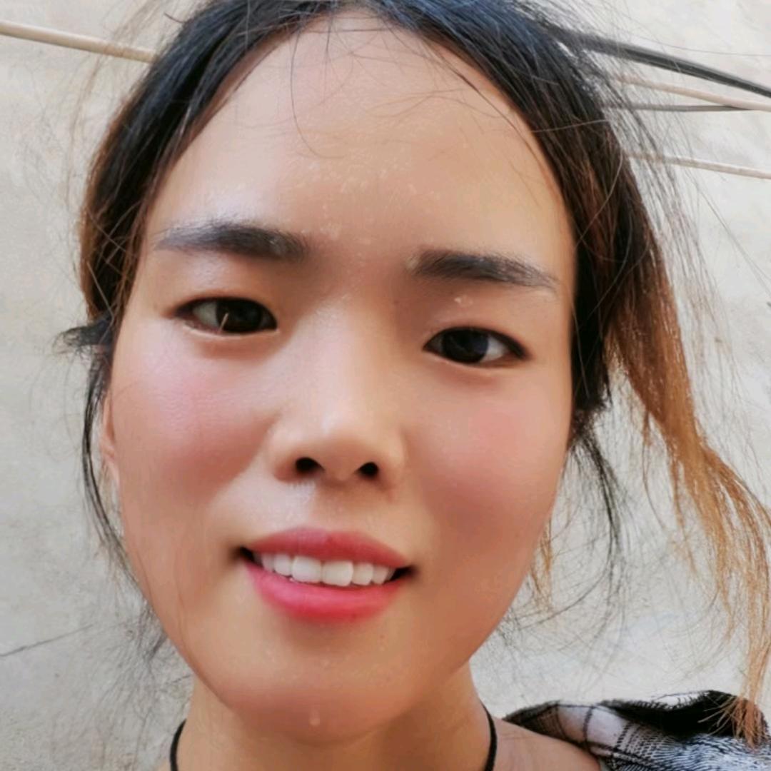 收粮食的小陈