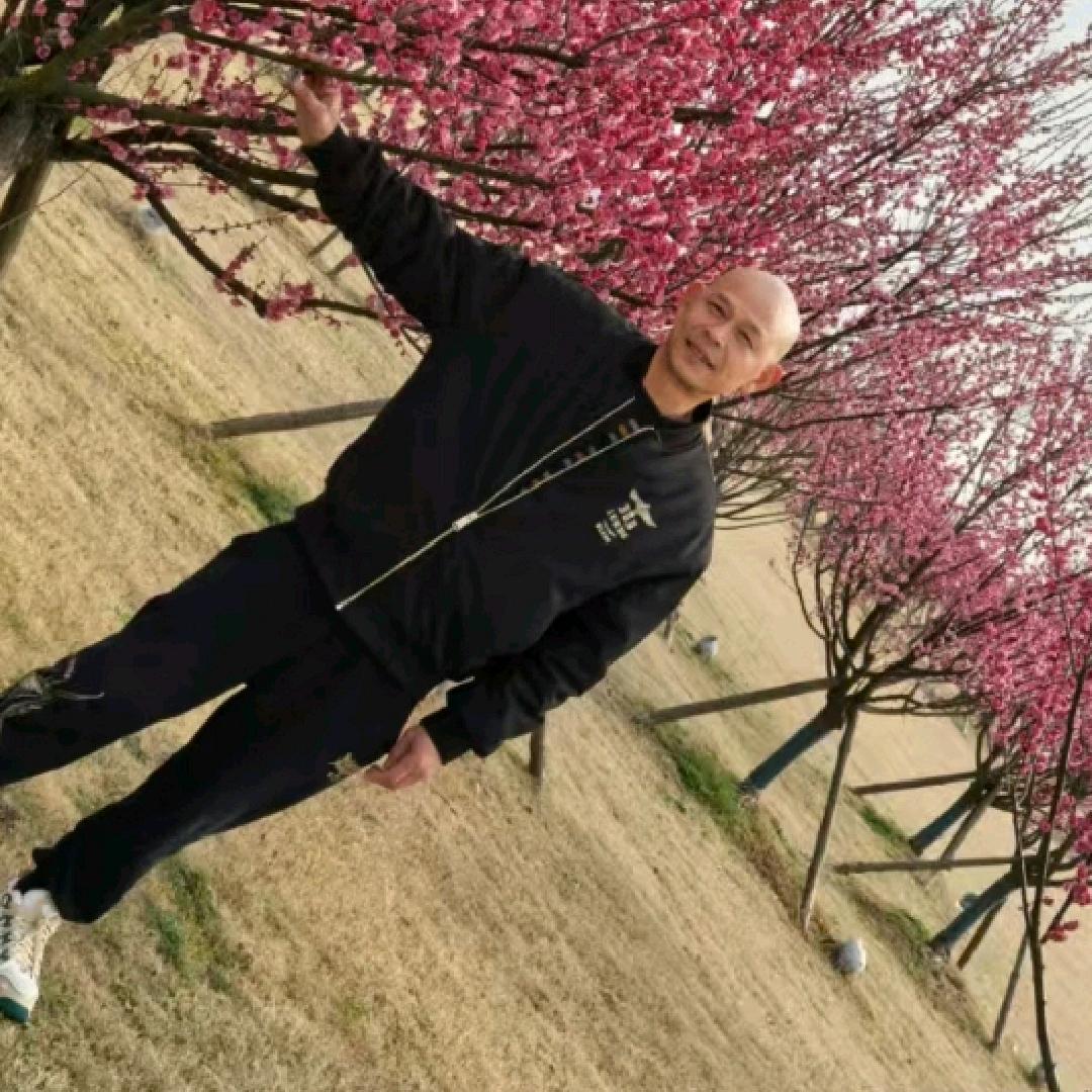 为情所困的男人
